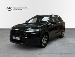 Svart Ny 2025 Toyota Corolla Cross Style SUV | 419 900 kr (Marknadspris)