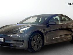 Grå (grey) Begagnad 2022 Tesla Model 3 Standard Range Sedan | 309 900 kr (Marknadspris)