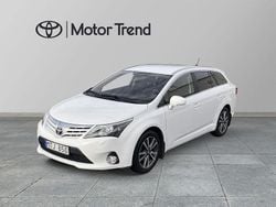 Vit Begagnad 2012 Toyota Avensis Executive Kombi | 119 500 kr (Dyr)