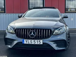 Grå Begagnad 2017 Mercedes E220 AMG line Sedan | 329 900 kr (Dyr)