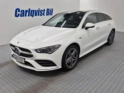 Vit Begagnad 2021 Mercedes CLA250e Shooting Brake AMG Kombi | 295 000 kr (Lite dyr)