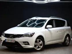Vit Begagnad 2012 Kia Ceed Sportswagon Kombi | 69 900 kr (Marknadspris)