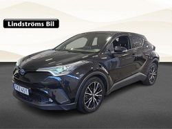 Svart Begagnad 2018 Toyota C-HR Executive SUV | 174 900 kr (Marknadspris)