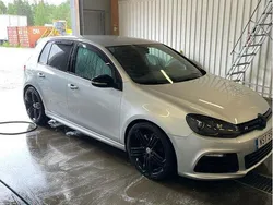 Silver Begagnad 2011 VW Golf VI R Halvkombi | 130 000 kr (Marknadspris)