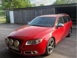 Röd Begagnad 2012 Volvo V70 R-Design Kombi | 90 000 kr (Bra pris)