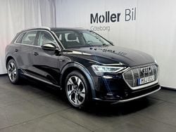 Svart Begagnad 2021 Audi e-tron Proline SUV | 345 900 kr (Bra pris)