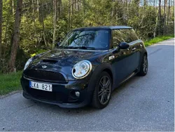 Svart Begagnad 2008 Mini Cooper S Halvkombi | 74 000 kr (Marknadspris)