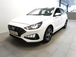 Vit Begagnad 2022 Hyundai i30 Essential Kombi | 209 800 kr (Marknadspris)