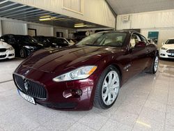 Mörkröd Begagnad 2009 Maserati Granturismo Sportkupé | 369 900 kr