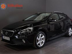 Svart Begagnad 2016 Volvo V40 CC Momentum Kombi | 164 900 kr (Marknadspris)