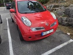 Röd Begagnad 2009 Nissan Micra Halvkombi | 24 800 kr (Marknadspris)