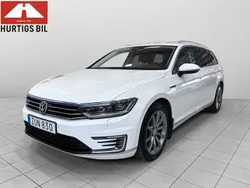 Vit Begagnad 2018 VW Passat GTE Kombi | 199 800 kr (Lite dyr)