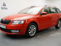 Röd Begagnad 2016 Skoda Octavia Kombi | 134 900 kr (Marknadspris)