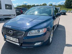 Blå (blå metallic) Begagnad 2014 Volvo V70 Momentum Kombi | 69 000 kr (Marknadspris)