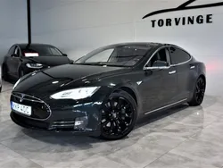 Mörkgrön Begagnad 2013 Tesla Model S Sedan | 289 000 kr