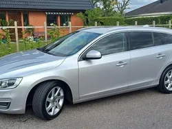 Silver Begagnad 2015 Volvo V60 Summum Kombi | 149 000 kr (Marknadspris)