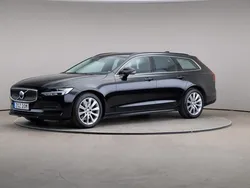 Svart Begagnad 2022 Volvo V90 Momentum Kombi | 285 000 kr (Superpris)
