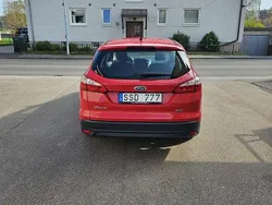 Röd Begagnad 2012 Ford Focus Trend Kombi | 32 000 kr (Bra pris)