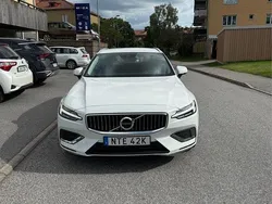 Vit Begagnad 2021 Volvo V60 Inscription Kombi | 270 000 kr (Superpris)