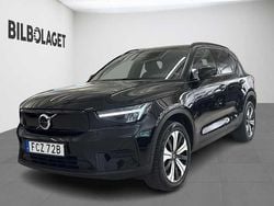 Svart Begagnad 2023 Volvo XC40 Core SUV | 309 800 kr