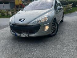 Grå Begagnad 2009 Peugeot 308 Kombi | 32 000 kr (Marknadspris)