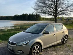Silver Begagnad 2012 Kia Ceed Halvkombi | 41 000 kr (Bra pris)