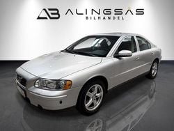 Ljusgrå (grå) Begagnad 2007 Volvo S60 Kinetic Sedan | 39 900 kr (Lite dyr)