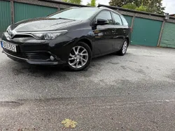 Svart Begagnad 2016 Toyota Auris Touring Sports Business Edition Kombi | 170 000 kr (Lite dyr)