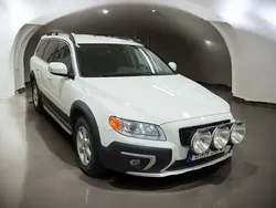 Vit Begagnad 2014 Volvo XC70 Momentum SUV | 139 900 kr (Marknadspris)