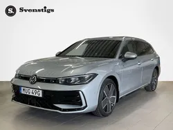 Mörkgrå Ny 2025 VW Passat Edition Kombi | 564 600 kr (Marknadspris)