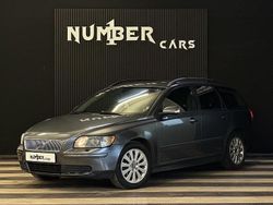 Grå Begagnad 2004 Volvo V50 Kombi | 24 900 kr (Marknadspris)