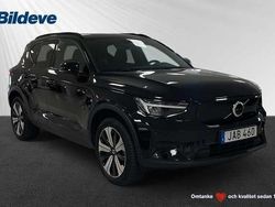 Svart Begagnad 2022 Volvo XC40 Core SUV | 329 900 kr