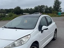 Vit Begagnad 2007 Peugeot 207 GT Halvkombi | 23 500 kr (Marknadspris)