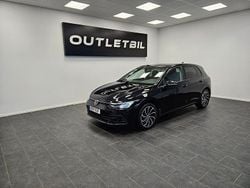 Svart Begagnad 2020 VW Golf VIII Halvkombi | 219 000 kr (Marknadspris)