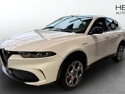 Vit Begagnad 2023 Alfa Romeo Tonale Lusso SUV | 563 900 kr