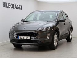 Grå Begagnad 2022 Ford Kuga Titanium SUV | 219 500 kr (Marknadspris)