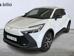 Vit Begagnad 2024 Toyota C-HR Style SUV | 409 900 kr (Bra pris)