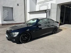Svart Begagnad 2008 BMW 330 Comfort Edition Sportkupé | 110 000 kr (Marknadspris)