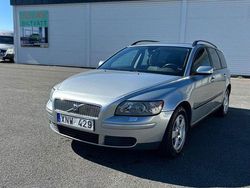 Silver Begagnad 2006 Volvo V50 Kombi | 28 500 kr