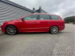 Röd Begagnad 2010 VW Passat Sportline Kombi | 40 000 kr (Marknadspris)