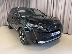 Svart Begagnad 2024 Peugeot 5008 GTi Minibuss | 329 900 kr (Marknadspris)