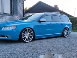 Blå Begagnad 2013 Volvo V70 R-Design Kombi | 139 900 kr (Dyr)