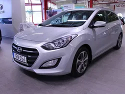 Silver Begagnad 2015 Hyundai i30 Comfort Kombi | 89 000 kr (Marknadspris)