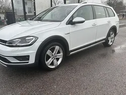 Vit Begagnad 2018 VW Golf Alltrack Kombi | 138 000 kr (Bra pris)