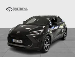 Svart Begagnad 2024 Toyota C-HR Style SUV | 429 000 kr (Marknadspris)