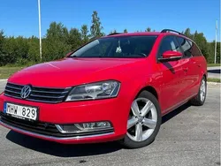 Röd Begagnad 2012 VW Passat Kombi | 84 000 kr (Bra pris)