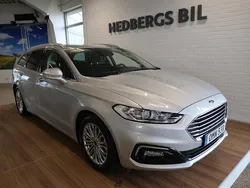 Grå Begagnad 2020 Ford Mondeo Titanium Sedan | 269 900 kr (Dyr)