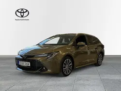 Grön Begagnad 2019 Toyota Corolla Style Kombi | 219 900 kr (Marknadspris)