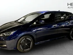 Mörkblå (blue) Begagnad 2023 Nissan Leaf N-Connecta Halvkombi | 229 900 kr (Marknadspris)