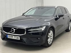 Svart Begagnad 2020 Volvo V60 SE Kombi | 234 800 kr (Marknadspris)